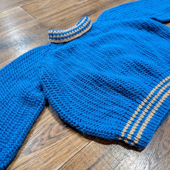 Handmade Hand knit Blue Pull over turtleneck - Picture 2 of 3